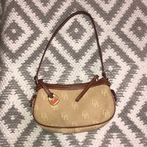 Dooney & Bourke purse